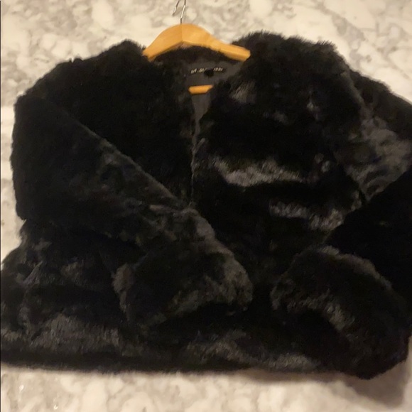 short faux fur jacket zara